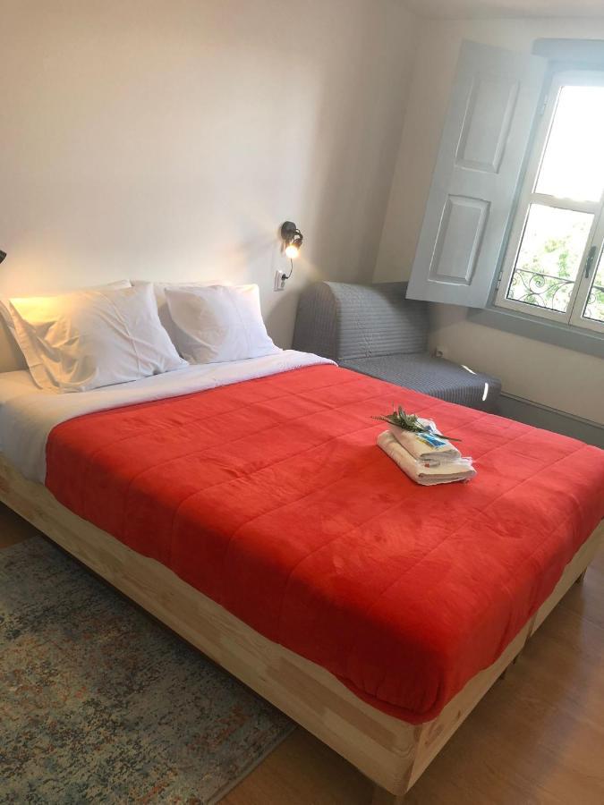 Vila Santa Cruz Guest House บรากา ภายนอก รูปภาพ