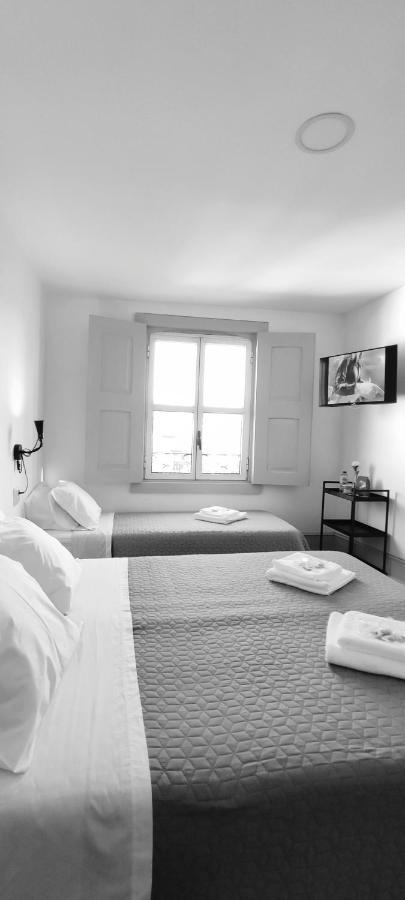 Vila Santa Cruz Guest House บรากา ภายนอก รูปภาพ